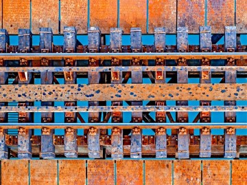 13001jigsapuzzlerustyrailroadbridge